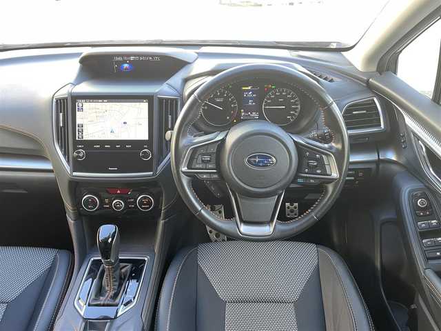 スバル ＸＶ ハイブリッド 2．0e－S アイサイト 群馬県 2021(令3)年 7.1万km マグネタイトグレーメタリック EyeSight Ver.3/・衝突軽減ブレーキシステム/・アクティブレーンキープ/・プリクラッシュブレーキ/・全車速追従機能付クルーズコントロール/・ブラインドスポットモニター/純正SDナビゲーション/（CD/DVD/SD/BT/HDMI/フルセグTV）/バックカメラ/サイドカメラ/ナビ連動ドライブレコーダー/ETC/オートホールド/ステアリングスイッチ/前席パワーシート（D席パワーシート）/クリアランスソナー/LEDヘッドライト/フォグライト/ドアバイザー/電格ミラー/純正フロアマット/純正18インチアルミホイール