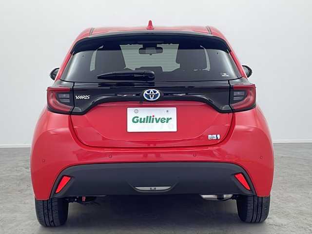 トヨタ ヤリス ハイブリッド Z 大阪府 2023(令5)年 1.2万km コーラルクリスタルシャイン バックカメラ/ETC/クルーズコントロール/シートヒーター