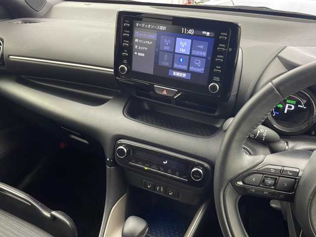 トヨタ ヤリス ハイブリッド Z 大阪府 2023(令5)年 1.2万km コーラルクリスタルシャイン バックカメラ/ETC/クルーズコントロール/シートヒーター