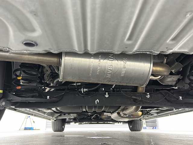 日産 セレナ ハイウェイスター G 三重県 2021(令3)年 4.2万km ブリリアントホワイトパール 2トーン 禁煙車/純正10インチナビ/・CD/DVD/Blu-ray/AM/FM/Bluetooth/フルセグ/プロパイロット/レーダークルーズコントロール/ブラインドスポットモニター/インテリジェントスマートルームミラー/両側パワースライドドア/ハンズフリースライドドア/バックカメラ/LEDヘッドライト/オートライト/防水シート/純正16インチアルミホイール