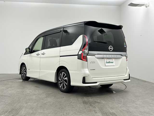 日産 セレナ ハイウェイスター G 三重県 2021(令3)年 4.2万km ブリリアントホワイトパール 2トーン 禁煙車/純正10インチナビ/・CD/DVD/Blu-ray/AM/FM/Bluetooth/フルセグ/プロパイロット/レーダークルーズコントロール/ブラインドスポットモニター/インテリジェントスマートルームミラー/両側パワースライドドア/ハンズフリースライドドア/バックカメラ/LEDヘッドライト/オートライト/防水シート/純正16インチアルミホイール