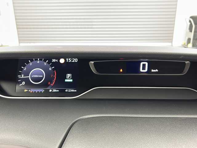 日産 セレナ ハイウェイスター G 三重県 2021(令3)年 4.2万km ブリリアントホワイトパール 2トーン 禁煙車/純正10インチナビ/・CD/DVD/Blu-ray/AM/FM/Bluetooth/フルセグ/プロパイロット/レーダークルーズコントロール/ブラインドスポットモニター/インテリジェントスマートルームミラー/両側パワースライドドア/ハンズフリースライドドア/バックカメラ/LEDヘッドライト/オートライト/防水シート/純正16インチアルミホイール