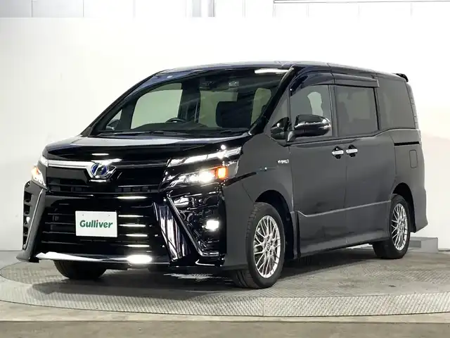 トヨタ ヴォクシー ハイブリッド ZS 煌Ⅱ 大阪府 2020(令2)年 3.2万km ブラック ALPINE9incナビ(フルセグ/DVD再生/Bluetooth) バックカメラ 後席モニター ETC 両側パワースライドドア 衝突軽減 クルコン トヨタセーフティセンス シートヒーター ドラレコ