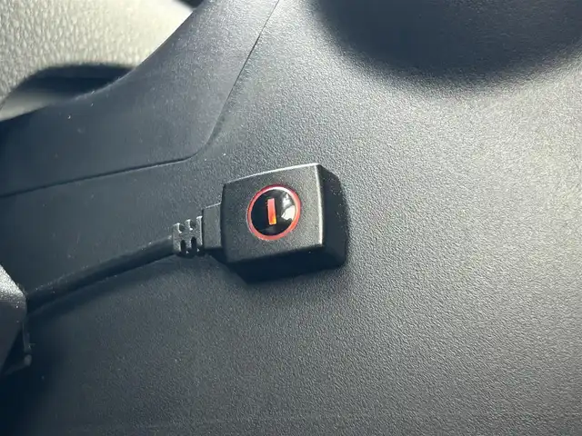 ダイハツ タント X 滋賀県 2023(令5)年 4.7万km シャイニングホワイトパール ガソリン/2WD(FF)/CVT/片側パワースライド/9インチ純正ディスプレイオーディオ/(FM/AM/フルセグ/Bluetooth/HDMI)/バックカメラ/ETC/スマートアシスト/・プリクラッシュブレーキアシスト	/・踏み間違い防止アシスト	/・レーンキープアシスト	/・標識検知機能	/運転席・助手席シートヒーター/アイドリングストップ/電動格納ミラー/電動パーキング/ブレーキホールド/ステアリングスイッチ/オートライト/LEDヘッドライト/ヘッドライトライトレベリング/フルオートエアコン/スマートキー/スペアキー/純正フロアマット