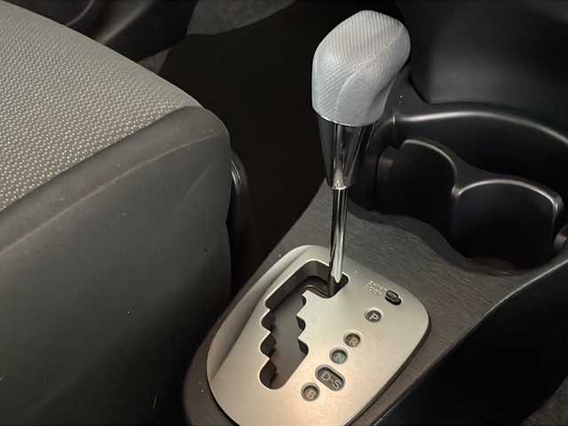 トヨタ ヴィッツ F スマイルエディション 福岡県 2012(平24)年 5.2万km シルバーM 禁煙車KENWOOD　7型SDナビ（ワンセグTV/CD/BT）バックモニターETCドラレコスマートキープッシュスタート電動格納ミラー