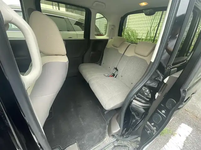 ホンダ Ｎ ＢＯＸ G 千葉県 2023(令5)年 3.8万km クリスタルブラックパール 社外SDナビ【CN-E330D】/　　（ワンセグ、Bluetooth）/バックカメラ/LEDヘッドライト/ホンダセンシング/・衝突軽減ブレーキ/・誤発進抑制機能/・後方誤発進抑制機能/・歩行者事故低減ステアリング/・先行車発進お知らせ機能/・渋滞ついじゅ機能付アダクティブクルーズコントロール/・車線維持支援システム/・オートハイビーム/・標識認識機能/・路外逸脱抑制機能/スマートキー/ETC/リアコーナーセンサー/プッシュスタート/保証書/取扱説明書/スペアキー/スタッドレスタイヤ積込