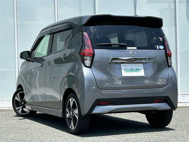 日産 デイズ ハイウェイスターG ターボ 福岡県 2020(令2)年 0.7万km チタニウムグレーメタリック ・純正9インチナビ/（フルセグ/Bluetooth/CD/DVD/SD/USB/iPod）/・アラウンドビューモニター/・純正ドライブレコーダー/・社外ETC/・プロパイロット/・LEDヘッドライト/・ステアリングスイッチ/・電動格納ミラー/・純正ドアバイザー/・純正フロアマット/・スマートキー/・エンジンスタートボタン