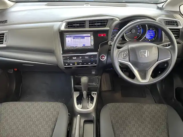 ホンダ フィット 13G Fパッケージ 青森県 2015(平27)年 5万km クリスタルブラックパール 4WD/ワンオーナー/寒冷地仕様/純正メモリナビ/AM/FM/CD/DVD/USB/BT/フルセグ/ＥＴＣ/アイドリングストップ/横滑り防止機能/ドアバイザー/電格ミラー/スペアキー/純正フロアマット/冬タイヤ積み込み有/保証書/取扱説明書/記録簿