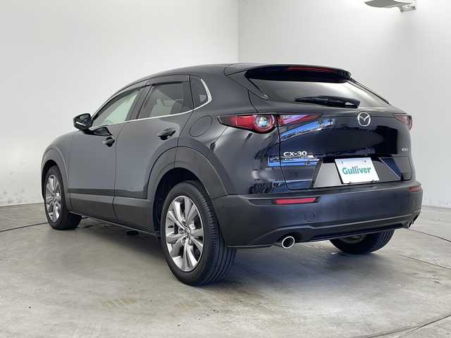 マツダ ＣＸ－３０ XD Lパッケージ 兵庫県 2020(令2)年 4.7万km ジェットブラックマイカ ・純正ナビ/CD/DVD/BT/TV/・i-ACTIVSENSE/・360度セーフティパッケージ/・ドラポジ支援パッケージ/・スマートブレーキサポート/・レーダークルーズコントロール/・パドルシフト/・前後コーナーセンサー/・BSM/・HUD/・全方位カメラ/・パワーバックドア/・前席シートヒーター/・運転席パワーシート/・運転席メモリーシート/・レザーシート/・ビルトインETC/・前後ドライブレコーダー/・ステアリングリモコン/・パドルシフト/・LEDオートライト/・オートマチックハイビーム/・純正18インチアルミホイール/・スマートキー/・スペアキー/・プッシュスタート/・W＋サイドエアバッグ/・カーテンエアバッグ
