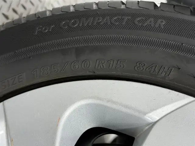 トヨタ シエンタ ハイブリッド G クエロ 大阪府 2018(平30)年 3.8万km ホワイトパールクリスタルシャイン 純正ナビTV バックカメラ ハーフレザー シートヒーター 衝突軽減ブレーキ レーンアシスト オートハイビーム 両側パワースライドドア スマートキー プッシュスタート ドライブレコーダー ETC