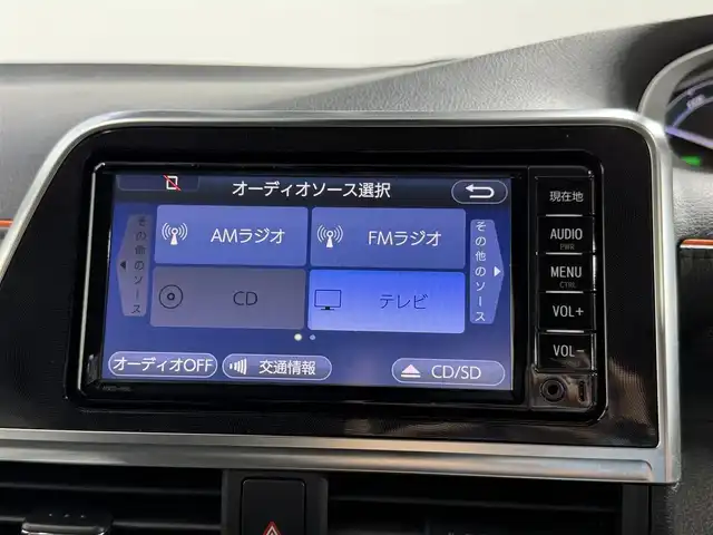 トヨタ シエンタ ハイブリッド G クエロ 大阪府 2018(平30)年 3.8万km ホワイトパールクリスタルシャイン 純正ナビTV バックカメラ ハーフレザー シートヒーター 衝突軽減ブレーキ レーンアシスト オートハイビーム 両側パワースライドドア スマートキー プッシュスタート ドライブレコーダー ETC