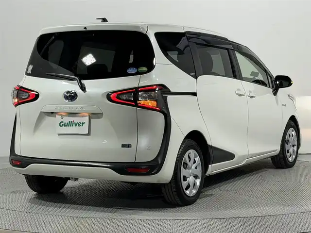 トヨタ シエンタ ハイブリッド G クエロ 大阪府 2018(平30)年 3.8万km ホワイトパールクリスタルシャイン 純正ナビTV バックカメラ ハーフレザー シートヒーター 衝突軽減ブレーキ レーンアシスト オートハイビーム 両側パワースライドドア スマートキー プッシュスタート ドライブレコーダー ETC