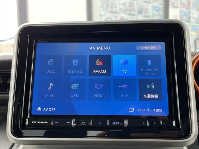 スズキ スペーシア ギア HYBRID XZ 千葉県 2021(令3)年 1.6万km クールカーキパールメタリック/ガンメタリック2トーン 社外8インチメモリナビ/(AM/FM/CD/DVD/SD/フルセグ/Bluetooth)/バックカメラ/衝突被害軽減システム/車線逸脱警報/クルーズコントロール/両側パワースライドドア/横滑り防止装置/ETC/アイドリングストップ/LEDヘッドライト/フォグランプ/オートライト/ウィンカーミラー/電動格納ミラー/純正14インチAW/シートヒーター/シートリフター/禁煙車/プッシュスタート/スマートキー/フロアマット
