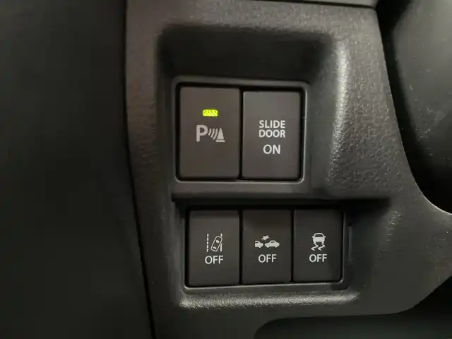 スズキ スペーシア ギア HYBRID XZ 千葉県 2021(令3)年 1.6万km クールカーキパールメタリック/ガンメタリック2トーン 社外8インチメモリナビ/(AM/FM/CD/DVD/SD/フルセグ/Bluetooth)/バックカメラ/衝突被害軽減システム/車線逸脱警報/クルーズコントロール/両側パワースライドドア/横滑り防止装置/ETC/アイドリングストップ/LEDヘッドライト/フォグランプ/オートライト/ウィンカーミラー/電動格納ミラー/純正14インチAW/シートヒーター/シートリフター/禁煙車/プッシュスタート/スマートキー/フロアマット