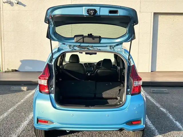 日産 ノート e－パワー メダリスト 千葉県 2017(平29)年 3.9万km ソニックブルー ナビMM316D-W 全方位カメラ スマートルームミラー ETC 前後ドラレコ エマージェンシーブレーキ ソニックブルーカラー 前後センサー 15インチAW スマートキー オートライト レーンアシスト