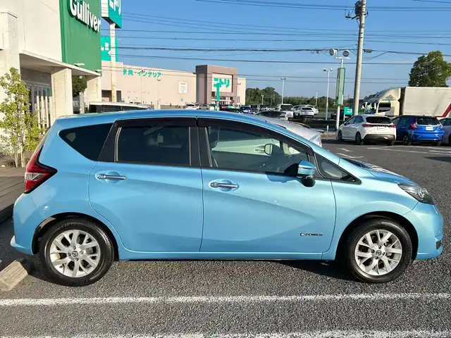 日産 ノート e－パワー メダリスト 千葉県 2017(平29)年 3.9万km ソニックブルー ナビMM316D-W 全方位カメラ スマートルームミラー ETC 前後ドラレコ エマージェンシーブレーキ ソニックブルーカラー 前後センサー 15インチAW スマートキー オートライト レーンアシスト