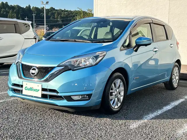 日産 ノート e－パワー メダリスト 千葉県 2017(平29)年 3.9万km ソニックブルー ナビMM316D-W 全方位カメラ スマートルームミラー ETC 前後ドラレコ エマージェンシーブレーキ ソニックブルーカラー 前後センサー 15インチAW スマートキー オートライト レーンアシスト