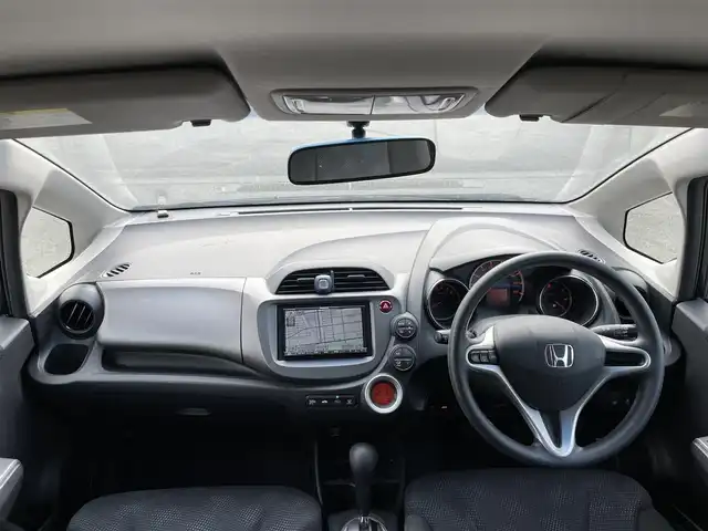 ホンダ フィット G スマートセレ ファインスタイル 道央・札幌 2013(平25)年 8.8万km クリスタルブラックパール ワンオーナー/社外メモリーナビ/AM/FM/CD/SD/ワンセグ/横滑り防止装置/ビルトインETC/ワイパーデアイサー/ステアリングリモコン/スマートキー/キセノンヘッドライト/オートライト/電動格納ミラー/ヒーテッドドアミラー/ウィンカーミラー/純正フロアマット/ドアバイザー/ECON