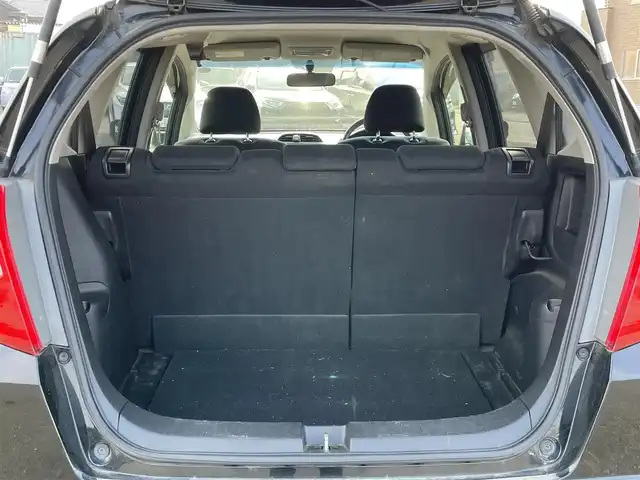 ホンダ フィット G スマートセレ ファインスタイル 道央・札幌 2013(平25)年 8.8万km クリスタルブラックパール ワンオーナー/社外メモリーナビ/AM/FM/CD/SD/ワンセグ/横滑り防止装置/ビルトインETC/ワイパーデアイサー/ステアリングリモコン/スマートキー/キセノンヘッドライト/オートライト/電動格納ミラー/ヒーテッドドアミラー/ウィンカーミラー/純正フロアマット/ドアバイザー/ECON