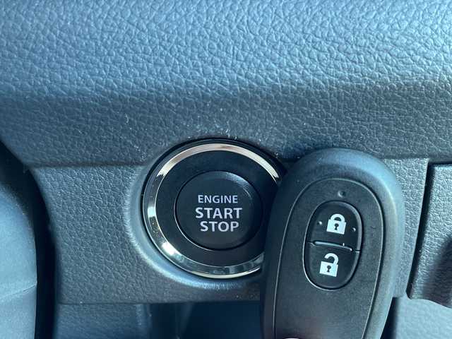 スズキ ハスラー F リミテッド 茨城県 2017(平29)年 0.4万km クールカーキパールメタリック/ホワイト2トーンルーフ 社外8型ナビ/Bluetooth/フルセグTV/バックカメラ/ETC/シートヒーター/アイドリングストップ/横滑り防止装置/衝突軽減システム/レーンキープ/オートライト/HIDヘッドライト/純正フロアマット/純正15インチアルミホイール/スマートキー/プッシュスタート