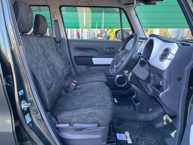 スズキ ハスラー F リミテッド 茨城県 2017(平29)年 0.4万km クールカーキパールメタリック/ホワイト2トーンルーフ 社外8型ナビ/Bluetooth/フルセグTV/バックカメラ/ETC/シートヒーター/アイドリングストップ/横滑り防止装置/衝突軽減システム/レーンキープ/オートライト/HIDヘッドライト/純正フロアマット/純正15インチアルミホイール/スマートキー/プッシュスタート