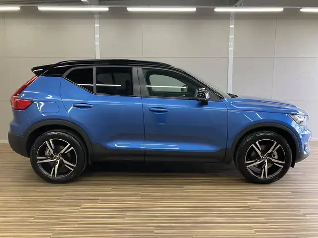 ボルボ ｘｃ４０ ｂ５ ａｗｄ ｒデザイン 21年式 令和3年式 青 Id 中古車検索のガリバー