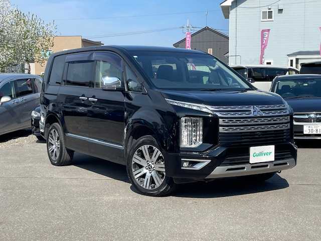 三菱 デリカＤ：５ P 道東・釧路十勝 2019(平31)年 13.9万km ダイヤモンドブラックマイカ 4WD/8人乗り/寒冷地仕様/ワンオーナー/純正10.1インチメモリーナビ/  (DVD/CD/フルセグTV/Bluetooth)/全方位カメラ/e-Assist/  衝突被害軽減ブレーキシステム(FCM)/  車線逸脱警報システム(LDW)/  レーダークルーズコントロール(ACC)/  オートマチックハイビーム(AHB)/  誤発進抑制機能(前進時)/  後側方車両検知警報システム(BSW/LCA)/  後退時交差車両検知警報システム(RCTA)/両側パワースライドドア/パワーバックドア/アクセサリーコンセント(AC100V)/電動サイドステップレス/ミラーヒーター/ウィンカーミラー/電動格納ミラー/ブラインドスポットモニター(BMS)/革巻きステアリング/パドルシフト/ステアリングリモコン/LEDヘッドライト/フォグライト/アイドリングストップ/横滑り防止装置/ETC/前席シートヒーター/純正リアフリップダウンモニター/純正エンジンスターター/ドアバイザー/記録簿 R4/6/スマートキー/エンジンプッシュスタート/スペアキー/取扱説明書/保証書/ナビ取説/純正18インチアルミホイール