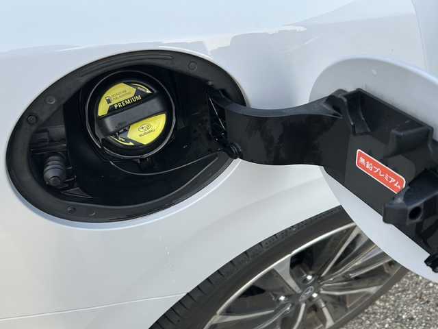 スバル レヴォーグ STIスポーツR EX 富山県 2022(令4)年 4.5万km セラミックホワイト ワンオーナー/サンルーフ/レザーシート/４WDターボ/メーカーオプションナビ/BT接続・フルセグTV/USB/スマートキー/プッシュスタート/ビルトインETC2.0/パワーバックドア/パドルシフト/全席シートヒーター/パワーシート(D/N)/電格ウィンカーミラー/アイサイト/純正ドラレコ/衝突安全ブレーキ/レーダークルコン/車線逸脱警報/保証書・取説/スペアキー(スマートキー)