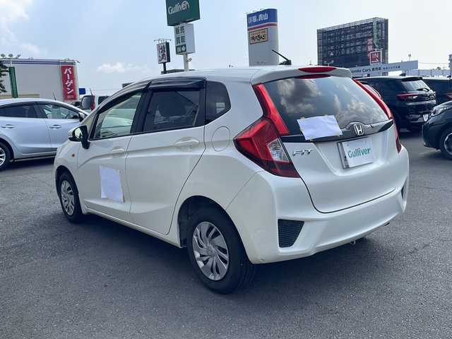 ホンダ フィット 13G 鹿児島県 2016(平28)年 17.2万km パール SDナビ/Bluetoothオーディオ/ワンセグTV/横滑り防止装置/アイドリングストップ/ベンチシート/リモコンキー/盗難防止装置