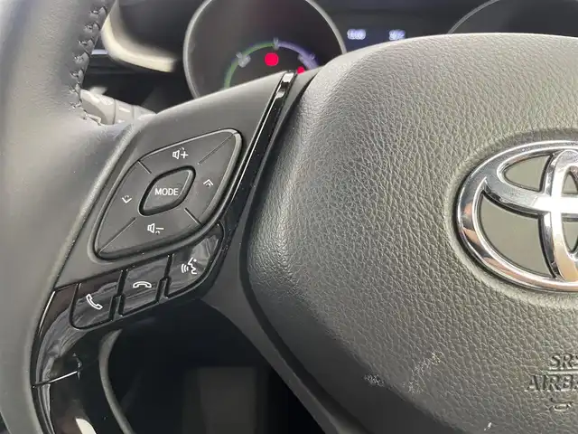 トヨタ Ｃ－ＨＲ G モード ネロ セーフティプラス 埼玉県 2020(令2)年 3.3万km ブラック/エモーショナルレッドⅡ 2トーン 純正8インチディスプレイオーディオ/パノラミックビューモニター/トヨタセーフティセンス/プリクラッシュセーフティ/レーンディパーチャーアラート/レーダークルーズコントロール/ブラインドスポットモニター/パーキングサポートブレーキ/クリアランスソナー /シートヒーター/LEDオートライト/ビルトインETC