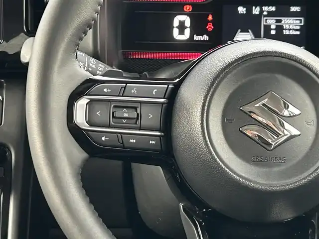 スズキ スペーシア カスタム HYBRID XS ターボ 福島県 2024(令6)年 0.3万km ピュアホワイトP デュアルセンサーブレーキサポート/アダプティブクルーズコントロール（ACC）/車線逸脱警報機能/ふらつき警報機能/先行車発進お知らせ機能/ハイビームアシスト/誤発進抑制機能/後退時ブレーキサポート/後方誤発進抑制機能/純正ナビゲーション/【BT/TV】/全方位モニター/ビルトインETC/両側電動スライドドア/ヘッドアップディスプレイ/前席シートヒーター/ステアリングヒーター/パドルシフト/ステアリングリモコン/ロールサンシェード/シートバックテーブル/リアサーキュレーター/後席マルチユースフラップ/LEDオートライト/LEDフォグランプ/純正フロアマット