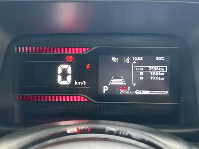 スズキ スペーシア カスタム HYBRID XS ターボ 福島県 2024(令6)年 0.3万km ピュアホワイトP デュアルセンサーブレーキサポート/アダプティブクルーズコントロール（ACC）/車線逸脱警報機能/ふらつき警報機能/先行車発進お知らせ機能/ハイビームアシスト/誤発進抑制機能/後退時ブレーキサポート/後方誤発進抑制機能/純正ナビゲーション/【BT/TV】/全方位モニター/ビルトインETC/両側電動スライドドア/ヘッドアップディスプレイ/前席シートヒーター/ステアリングヒーター/パドルシフト/ステアリングリモコン/ロールサンシェード/シートバックテーブル/リアサーキュレーター/後席マルチユースフラップ/LEDオートライト/LEDフォグランプ/純正フロアマット