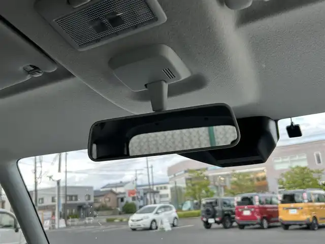 スズキ スペーシア カスタム HYBRID XS ターボ 福島県 2024(令6)年 0.3万km ピュアホワイトP デュアルセンサーブレーキサポート/アダプティブクルーズコントロール（ACC）/車線逸脱警報機能/ふらつき警報機能/先行車発進お知らせ機能/ハイビームアシスト/誤発進抑制機能/後退時ブレーキサポート/後方誤発進抑制機能/純正ナビゲーション/【BT/TV】/全方位モニター/ビルトインETC/両側電動スライドドア/ヘッドアップディスプレイ/前席シートヒーター/ステアリングヒーター/パドルシフト/ステアリングリモコン/ロールサンシェード/シートバックテーブル/リアサーキュレーター/後席マルチユースフラップ/LEDオートライト/LEDフォグランプ/純正フロアマット