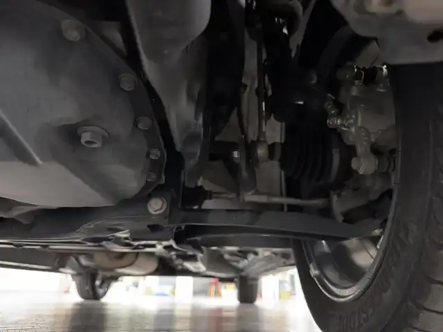 ダイハツ タント カスタム RS セレクション 三重県 2020(令2)年 6.9万km レーザーブルークリスタルシャイン ガソリン・ターボ/FF/インパネCVT/純正 9インチナビ NSZN-Y70DS/（CD/DVD/TV/iPod/MEMORY MUSIC/SD/Bluetooth/FM/AM/USB/HDMI/ドラレコ）/バックカメラ/両側パワースライドドア（ワンタッチオープン機能/ウェルカムオープン機能/タッチ＆ゴーロック機能付）/ドライブレコーダー 前後（ナビ連動）/ビルトインETC/スマートアシスト3/・衝突回避支援ブレーキ機能（対車両・対歩行者）/・衝突警報機能（対車両・対歩行者）/・ブレーキ制御付誤発進抑制機能（前方・後方）/・レーダークルコン/・レーンキープコントロール（LKC）/・車線逸脱抑制制御機能/・車線逸脱警報機能/・コーナーセンサー（フロント２個／リヤ２個）/・標識認識機能（進入禁止）/・アダプティブドライビングビーム（ADB）/装備/・ハーフレザーシート/・シートヒーター（D/N）/・オートエアコン/・オートライト/・LED ヘッドランプ＋サイドビューランプ＋フロントフォグランプ/・運転席ロングスライド機能/・ステアリングスイッチ/・充電用USBジャック/・プッシュスタート/・純正15inAW/・スマートキーx2/・保/取/など