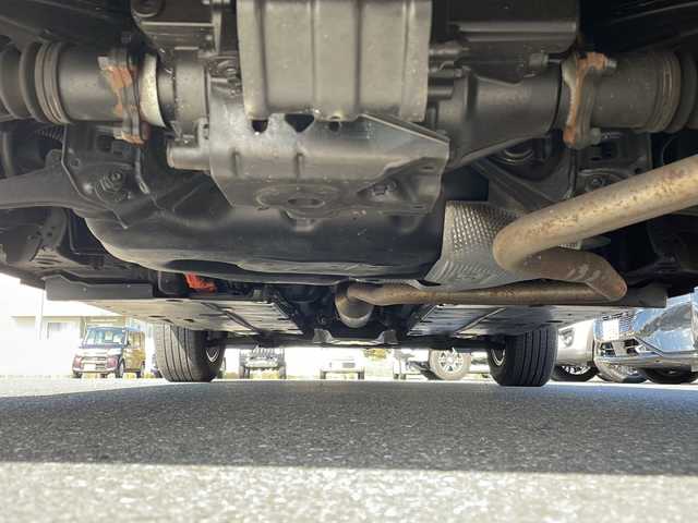 トヨタ ヤリスクロス ハイブリッド G 岩手県 2022(令4)年 4.6万km ホワイトパールクリスタルシャイン ワンオーナー/禁煙車/純正ディスプレイオーディオ/AM/FM/Bluetooth/サイド/バックカメラ/全方位カメラ/ETC/前後ドライブレコーダー/レーダークルーズコントロール/衝突被害軽減ブレーキ/レーンキープアシスト/横滑り防止装置/オートライト/オートハイビーム/LEDヘッドライト/スマートキー/プッシュスタート/電動格納ミラー/純正16インチAW/積込スタッドレスタイヤ　/純正フロアマット/純正ドアバイザー/保証書/取扱説明書