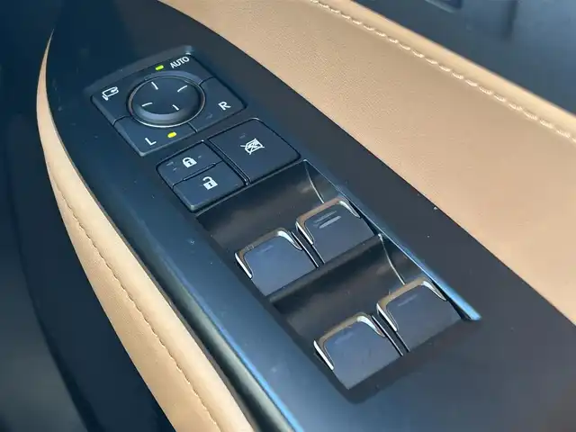 レクサス ＮＸ 250 バージョンL 岩手県 2023(令5)年 3.5万km ソニッククォーツ パノラマルーフ　１４型ナビ　全周囲Ｃ　ＤＶＤ再生　フルセグ　ヘッドアップディスプレイ　ＢＳＭ　メモリ付電動茶本革シート　エアシートヒーター　電動リアゲート　前後ドラレコ　ＧＰＳレーダー　パドルシフト