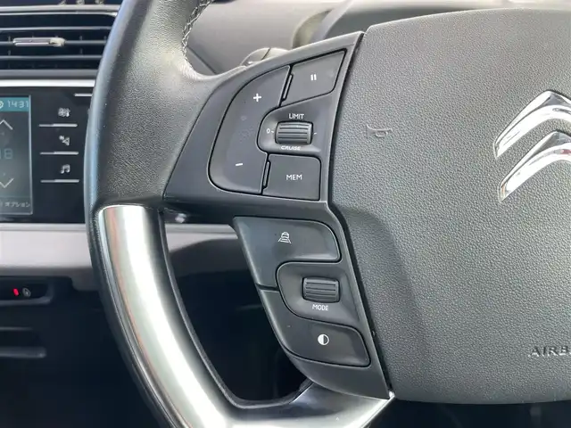 シトロエン Ｃ４ ピカソ シャイン ブルーHDi 静岡県 2018(平30)年 3.6万km ベージュ ワンオーナー/純正ナビ/・Bluetooth/・Apple Carplay//