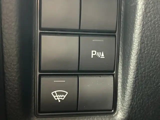 トヨタ ランドクルーザー プラド TX Lパッケージ ブラックED 愛知県 2021(令3)年 5.9万km グレーメタリック ブラックパッケージ/・漆黒メッキフロントグリル/・ピアノブラック加飾LEDフォグランプ/・漆黒メッキバックドアガーニッシュ/・ピアノブラックルーフレール/・ブラック塗装18インチアルミホイール/・ブラック革シート/・ブラックシフトパネル/純正9インチSDナビ/（Bluetooth/フルセグ/バックカメラ/DVD/SD録音）/ビルトインETC/バグガード/セーフティセンス/・プリクラッシュセーフティ/・レーンディパーチャーアラート/・オートマチックハイビーム/・レーダークルーズコントロール/・ロードサインアシスト/トラクションコントロール/ヒルスタートアシスト/LEDヘッドランプ/革巻きステアリング/前席パワーシート/前席快適温熱シート/トノカバー/スマートキー/プッシュスタート