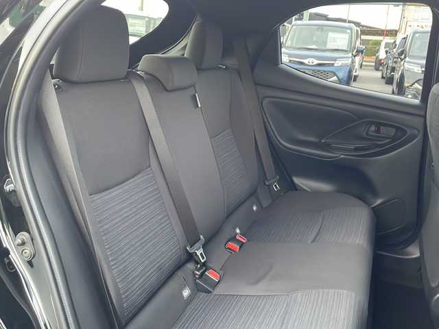 トヨタ ヤリス ハイブリッド Z 茨城県 2023(令5)年 3.4万km ブラック Toyota Safety Sense/純正8インチディスプレイオーディオナビ/-Bluetooth USB スマホ連携/パノラミックビューモニター フロント サイド バックカメラ/レーダークルーズコントロール/レーントレーシングアシスト/LEDヘッドライト/オートハイビーム/ヘッドライトレベライザー/ブラインドスポットモニター/ステアリングスイッチ/ステアリングヒーター/D＋N席シートヒーター/前後コーナーセンサー/純正フロアマット/ビルトインETC2.0