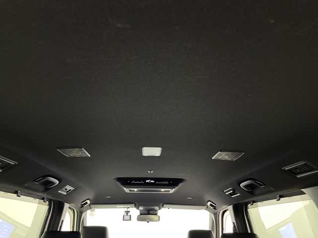 トヨタ ヴォクシー ハイブリッド S－Z 群馬県 2022(令4)年 2.3万km ホワイトパールクリスタルシャイン モデリスタエアロ　純正メーカーナビ　純正１４型後部席モニター　快適便利パッケージ　電動リアゲート　ステアリングヒーター　ユニバーサルステップ　両側電動スライドドア　ビルトインＥＴＣ２．０　禁煙車