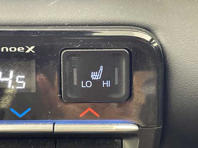 トヨタ ヴォクシー ハイブリッド S－Z 群馬県 2022(令4)年 2.3万km ホワイトパールクリスタルシャイン モデリスタエアロ　純正メーカーナビ　純正１４型後部席モニター　快適便利パッケージ　電動リアゲート　ステアリングヒーター　ユニバーサルステップ　両側電動スライドドア　ビルトインＥＴＣ２．０　禁煙車