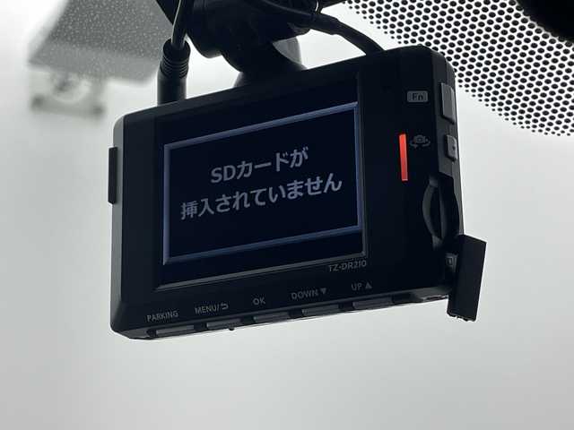 トヨタ ヴォクシー ハイブリッド S－Z 群馬県 2022(令4)年 2.3万km ホワイトパールクリスタルシャイン モデリスタエアロ　純正メーカーナビ　純正１４型後部席モニター　快適便利パッケージ　電動リアゲート　ステアリングヒーター　ユニバーサルステップ　両側電動スライドドア　ビルトインＥＴＣ２．０　禁煙車