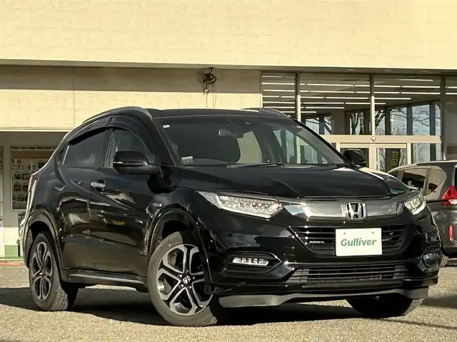ホンダ ヴェゼル ハイブリッド Z ホンダセンシング 宮城県 2018(平30)年 17.5万km クリスタルブラックパール 純正ＳＤナビ（フルセグ、ラジオ、ＳＤ、ＢＴ）//純正ＡＷ//ビルトインＥＴＣ//純正フロアマット//追従型クルコン//ＵＳＢポート//スマートキー//レーンキープアシスト//Ｄ／Ｎ席シートヒーター//ワイパーデアイサー//横滑り防止機能//プリクラッシュセーフティ//スマートキー//プッシュスタート//バックカメラ