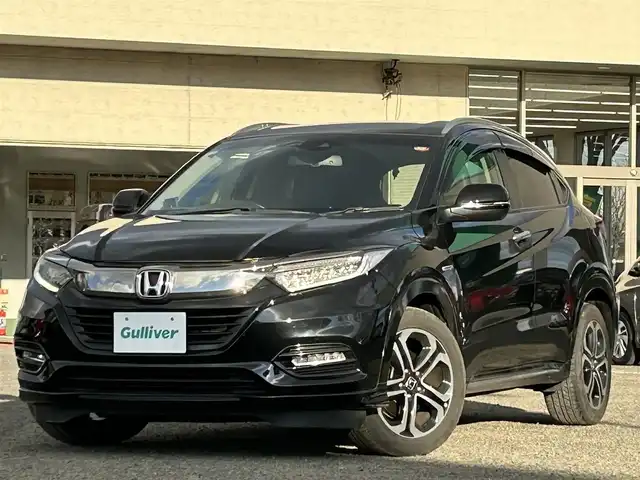 ホンダ ヴェゼル ハイブリッド Z ホンダセンシング 宮城県 2018(平30)年 17.5万km クリスタルブラックパール 純正ＳＤナビ（フルセグ、ラジオ、ＳＤ、ＢＴ）//純正ＡＷ//ビルトインＥＴＣ//純正フロアマット//追従型クルコン//ＵＳＢポート//スマートキー//レーンキープアシスト//Ｄ／Ｎ席シートヒーター//ワイパーデアイサー//横滑り防止機能//プリクラッシュセーフティ//スマートキー//プッシュスタート//バックカメラ