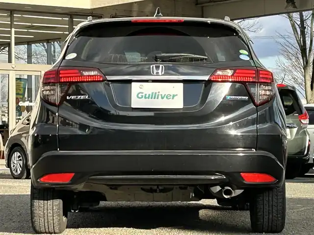 ホンダ ヴェゼル ハイブリッド Z ホンダセンシング 宮城県 2018(平30)年 17.5万km クリスタルブラックパール 純正ＳＤナビ（フルセグ、ラジオ、ＳＤ、ＢＴ）//純正ＡＷ//ビルトインＥＴＣ//純正フロアマット//追従型クルコン//ＵＳＢポート//スマートキー//レーンキープアシスト//Ｄ／Ｎ席シートヒーター//ワイパーデアイサー//横滑り防止機能//プリクラッシュセーフティ//スマートキー//プッシュスタート//バックカメラ