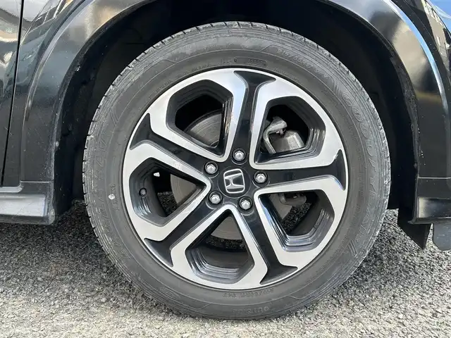 ホンダ ヴェゼル ハイブリッド Z ホンダセンシング 宮城県 2018(平30)年 17.5万km クリスタルブラックパール 純正ＳＤナビ（フルセグ、ラジオ、ＳＤ、ＢＴ）//純正ＡＷ//ビルトインＥＴＣ//純正フロアマット//追従型クルコン//ＵＳＢポート//スマートキー//レーンキープアシスト//Ｄ／Ｎ席シートヒーター//ワイパーデアイサー//横滑り防止機能//プリクラッシュセーフティ//スマートキー//プッシュスタート//バックカメラ