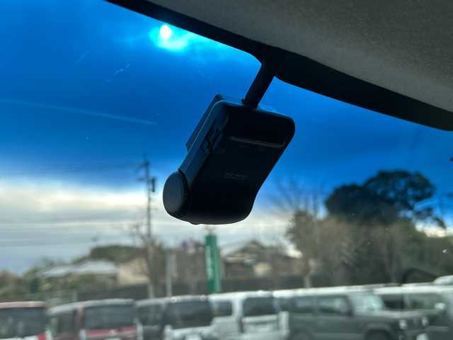 ダイハツ ムーヴ カスタム X ハイパー 福岡県 2015(平27)年 9.8万km メテオライトグレーイリュージョナルP 純正ナビ/【CD/DVD/FM/AM/TV/SD/BT】/バックカメラ/純正ドライブレコーダー/TVキャンセラー/アイドリングストップ/オートエアコン/電動格納ウィンカーミラー/パワーウィンドウ/LEDヘッドライト＆フォグランプ/オートライト