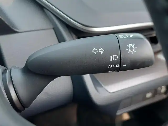 トヨタ プリウス U 東京都 2023(令5)年 3.8万km プラチナホワイトパールマイカ モデリスタネオアドバンススタイル/パノラミックビューモニター/純正ディスプレイオーディオ/ドライブレコーダー/ビルトインETC2.0/シートヒーター/トヨタセーフティセンス/プリクラッシュセーフティ/トレーシングアシスト/レーダークルーズコントロール/オートマチックハイビーム/ブラインドスポットモニター/コーナーセンサー/LEDヘッドライト/AC100V
