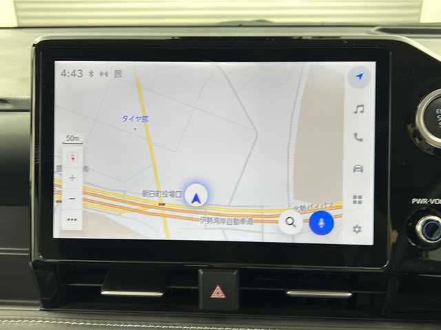 トヨタ ノア Z 三重県 2022(令4)年 4.1万km アティチュードブラックマイカ 禁煙車/快適利便パッケージHigh/・２列目シートヒーター/・オットマン/・パワーバックドア/・ナノイーX/クリアランスソナー/HUD/トヨタセーフティセンス/・プリクラッシュセーフティ/・LTA/・オートマチックハイビーム/・ロードサインアシスト/・レーダークルーズコントロール/・先行車発進告知/デジタルインナーミラー/純正10.5型ナビ/・フルセグ/CD/DVD/HDMI/USB/Bluetooth/純正14インチフリップダウンモニター（V14T-R72R）/バックカメラ/ハンズフリー両側パワースライドドア/革巻きステアリング/ETC2.0/スペアタイヤ/ドアバイザー/純正16インチアルミホイール/W+サイド+カーテンエアバック