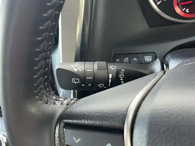 トヨタ アルファード S Aパッケージ 高知県 2019(令1)年 0.7万km ブラック 純正ナビ/　Bluetooth/フルセグ/　CD/DVD/AM/FM/ビルトインETC/両側パワースライドドア/LEDヘッドライト/3列目シート/オットマン/バックカメラ/プッシュスタート/スマートキー/純正18インチアルミホイール/フロアマット/コーナーセンサー/MTモード付AT/オートマチックハイビーム/オートライト/衝突被害軽減システム/盗難防止装置